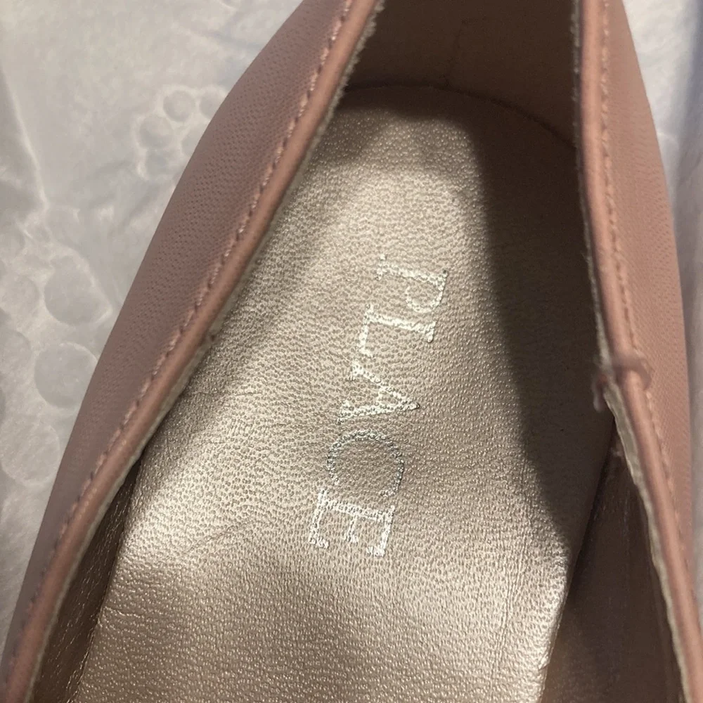 Used - Picture 2 of 4